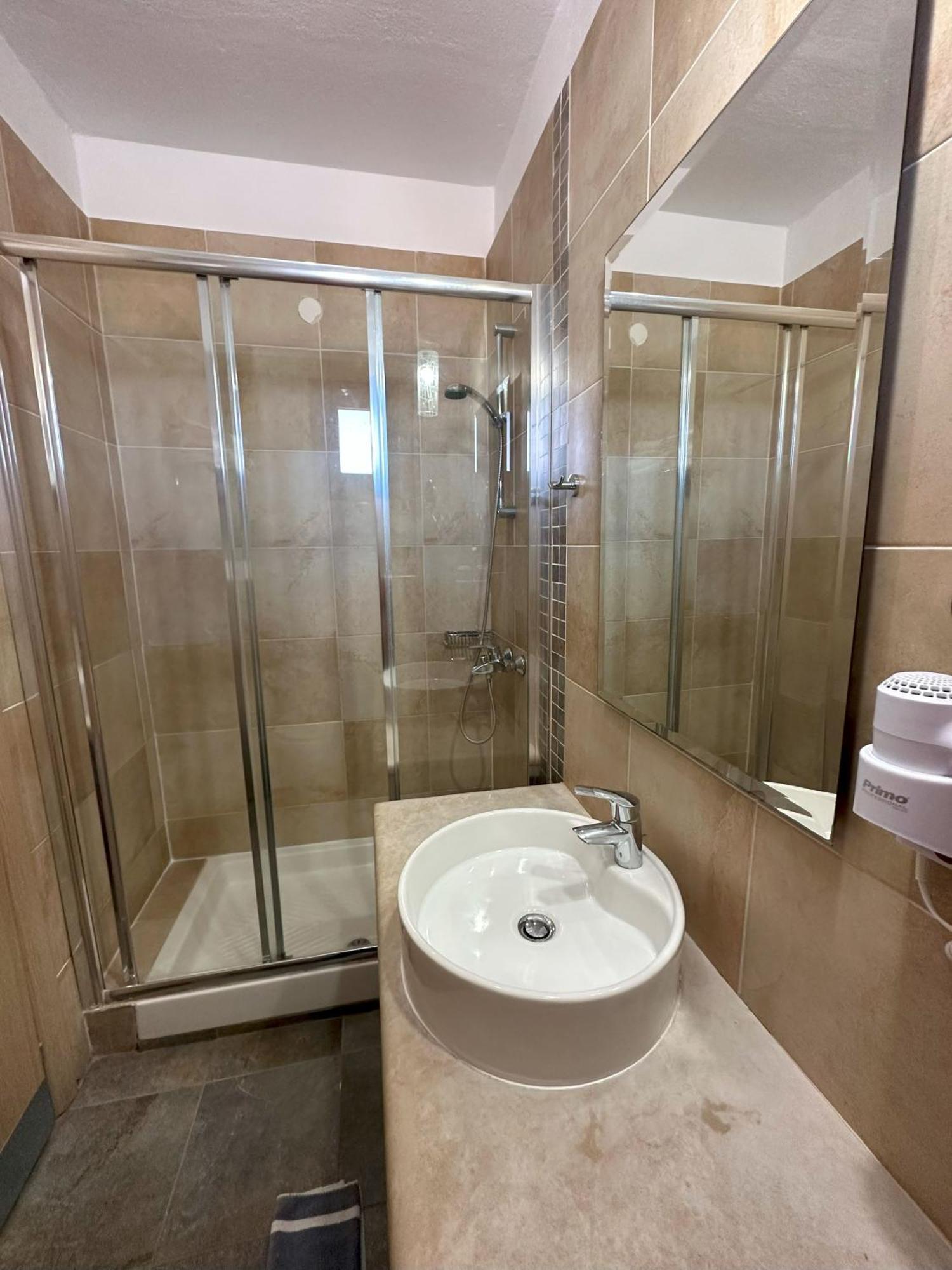 Hotel Afrodite Neoi Poroi Quarto foto